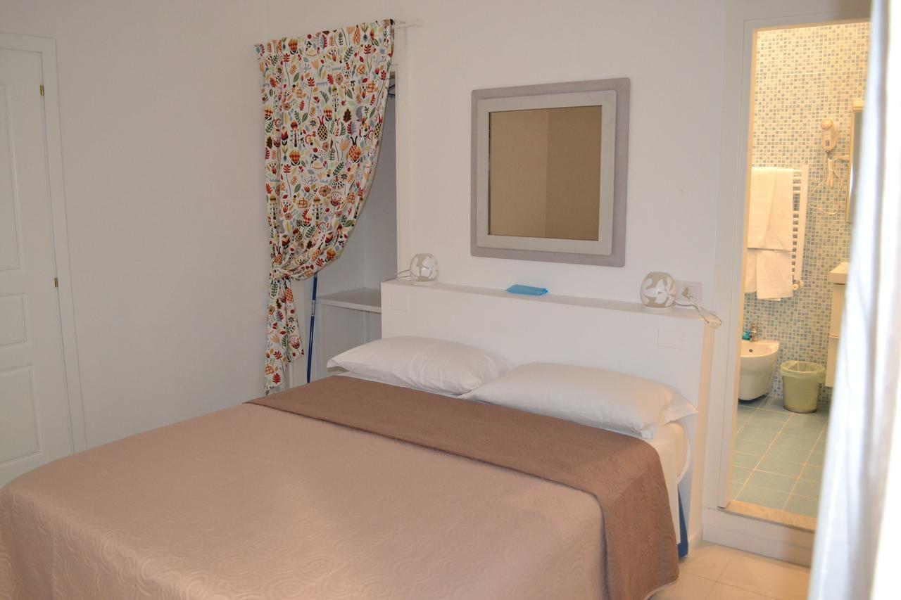 Bed and Breakfast Le Stanze Di Dolly à Naples Extérieur photo