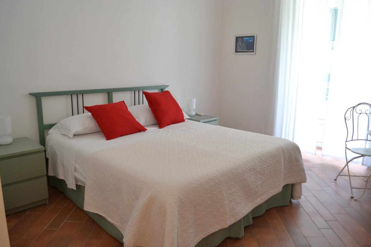 Bed and Breakfast Le Stanze Di Dolly à Naples Extérieur photo