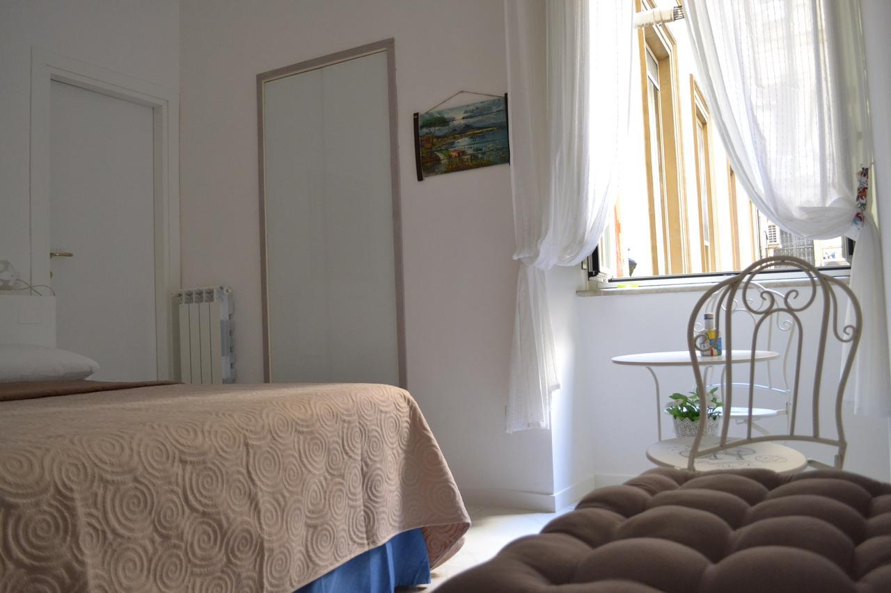 Bed and Breakfast Le Stanze Di Dolly à Naples Extérieur photo
