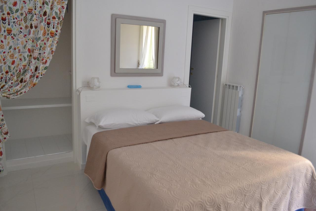 Bed and Breakfast Le Stanze Di Dolly à Naples Extérieur photo