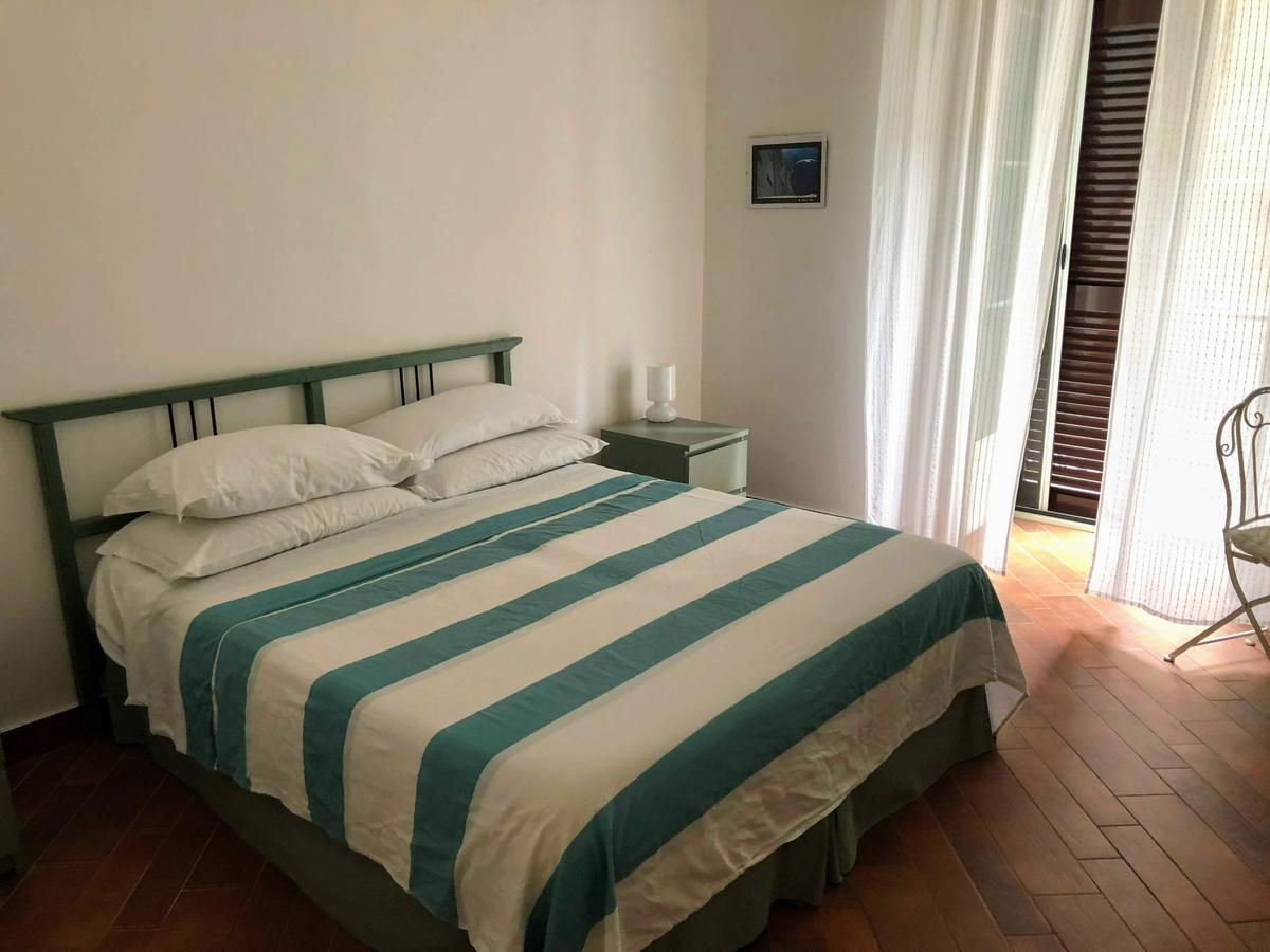 Bed and Breakfast Le Stanze Di Dolly à Naples Extérieur photo